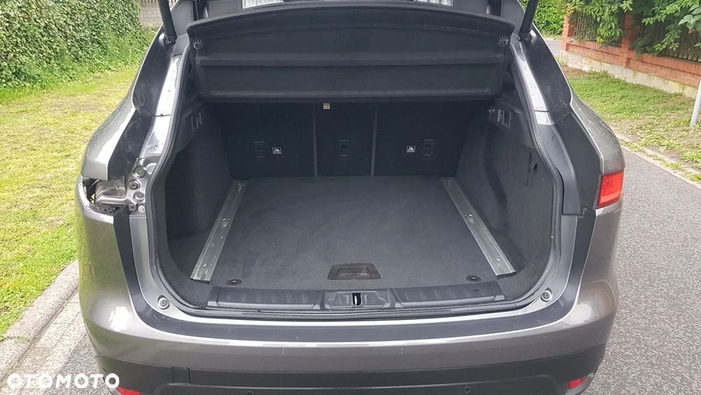 Jaguar F-Pace 20d AWD Prestige - 20