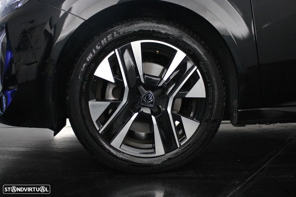 Peugeot 208 1.2 PureTech Allure — fotografia 32