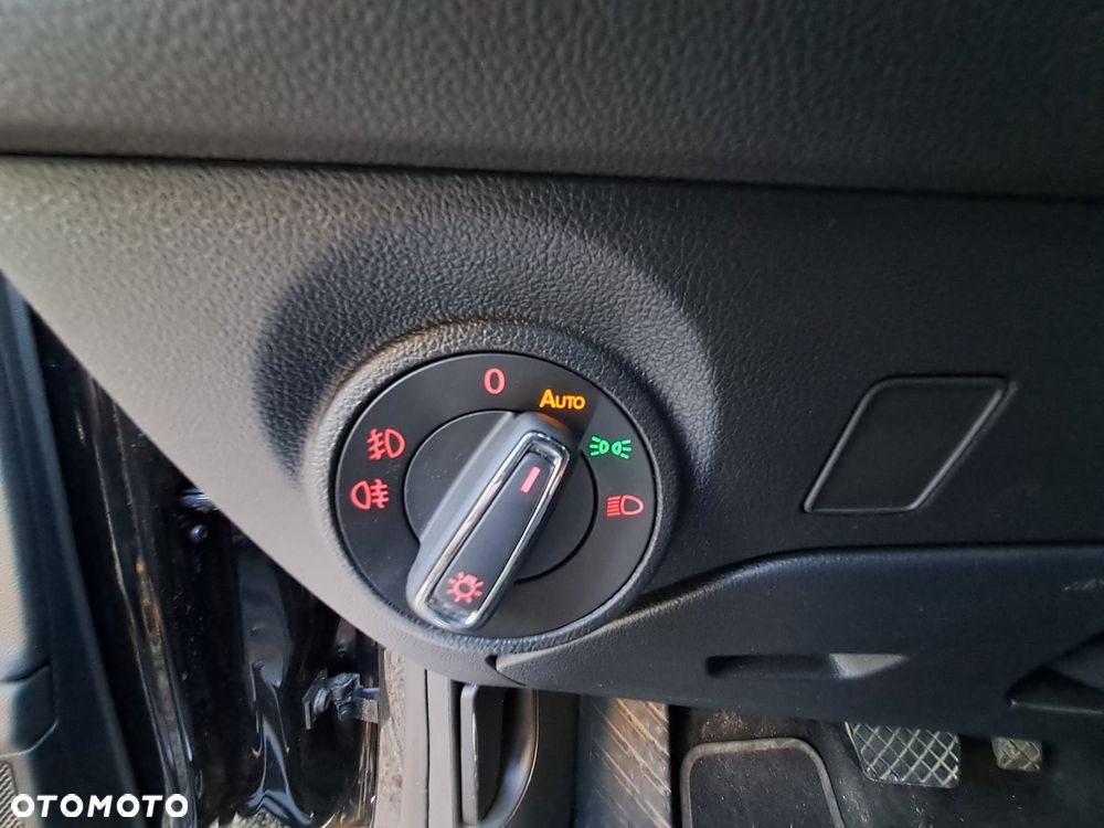Seat Leon 2.0 TDI DPF DSG FR - 11
