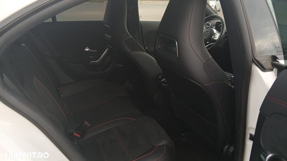 Mercedes-Benz CLA 200 7G-DCT AMG Line - 19