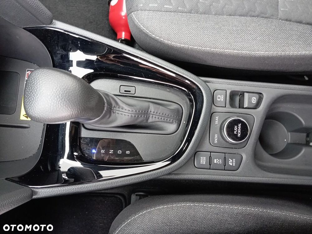 Toyota Yaris Cross Hybrid 1.5 Style AWD - 16