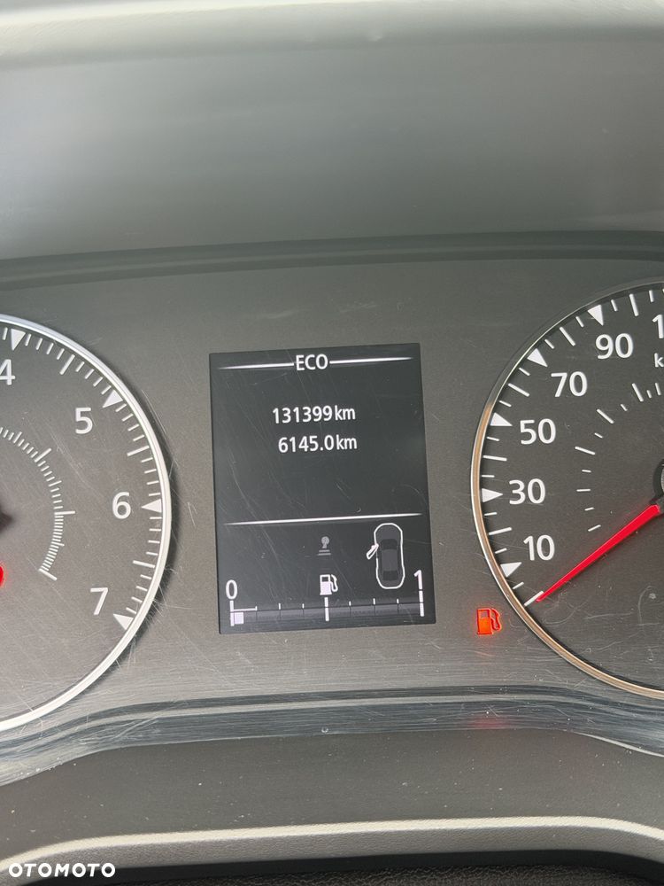 Dacia Duster 1.6 SCe Laureate S&S - 23