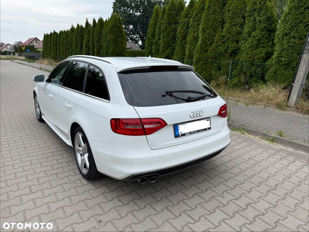 Audi A4 Avant 2.0 TDI S tronic - 4