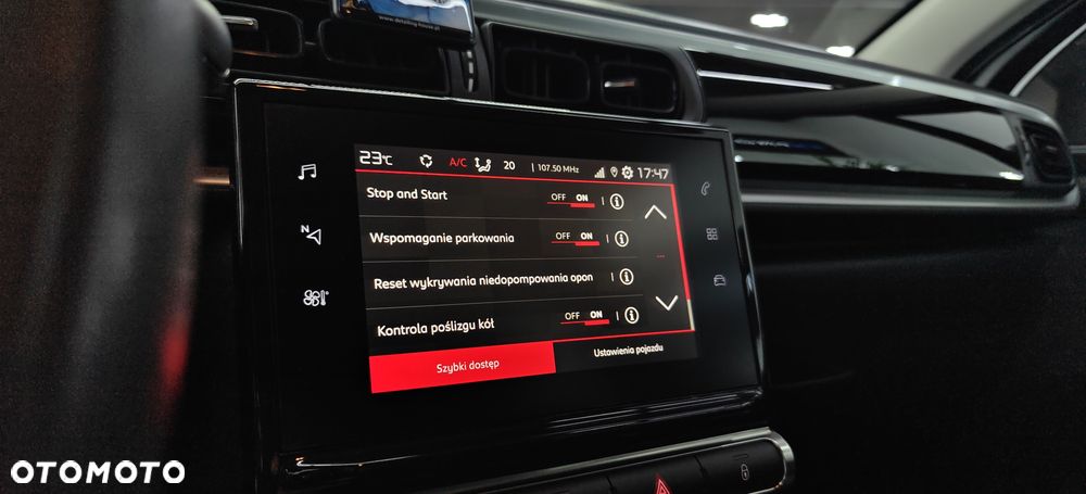 Citroën C3 1.2 PureTech Shine - 23
