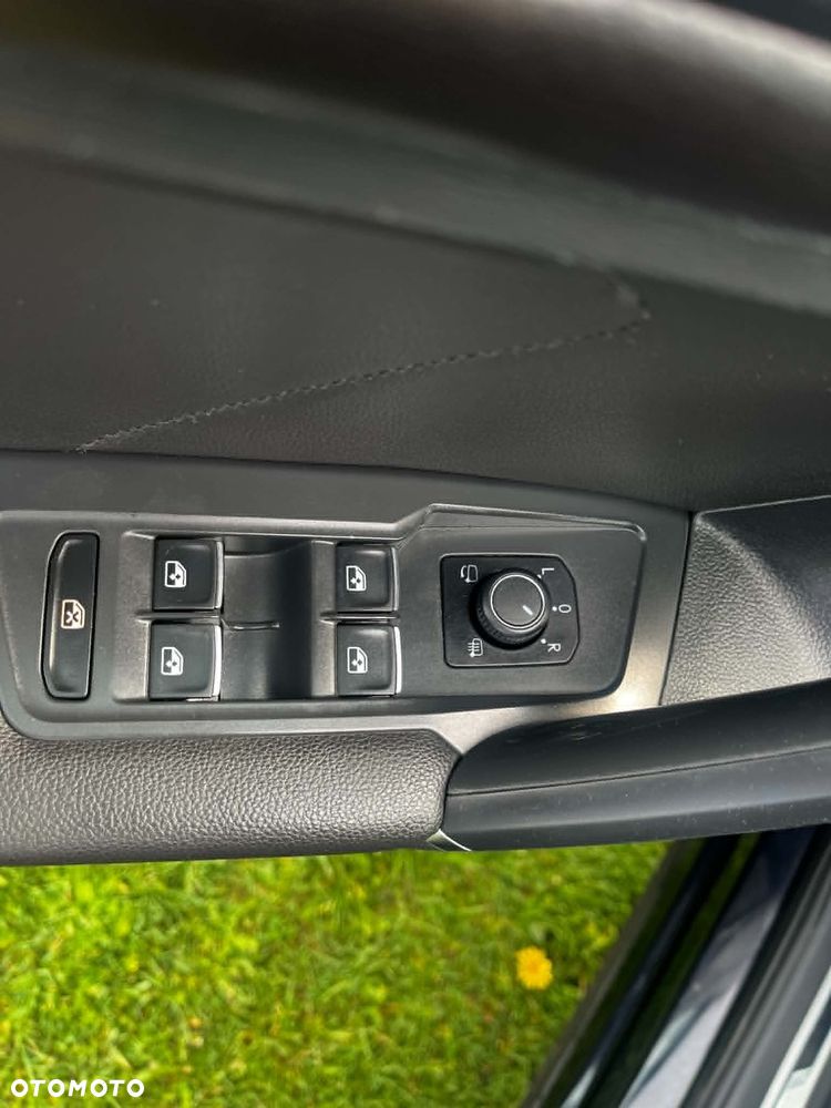 Volkswagen Tiguan Allspace 2.0 TDI SCR 4Motion DSG R-Line - 14