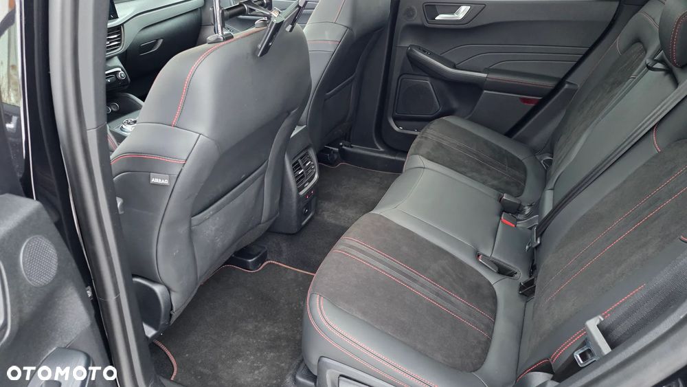 Ford Kuga 2.5P PHEV FWD ST-Line X eCVT - 23