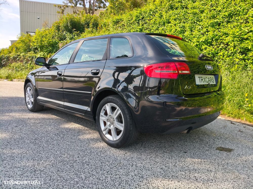 Audi A3 1.6 TDI Attraction - 5
