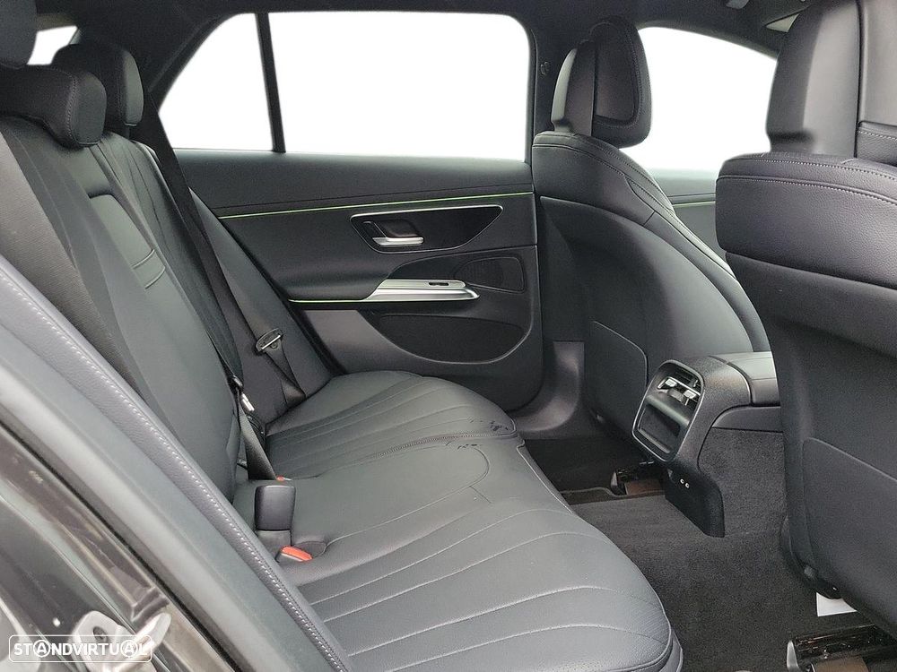 Mercedes-Benz E 220 d - 15