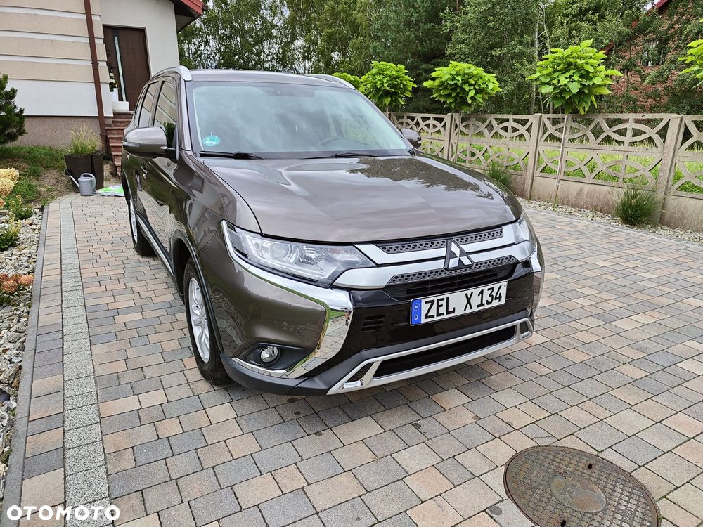 Mitsubishi Outlander 2.0 City Style 2WD - 4