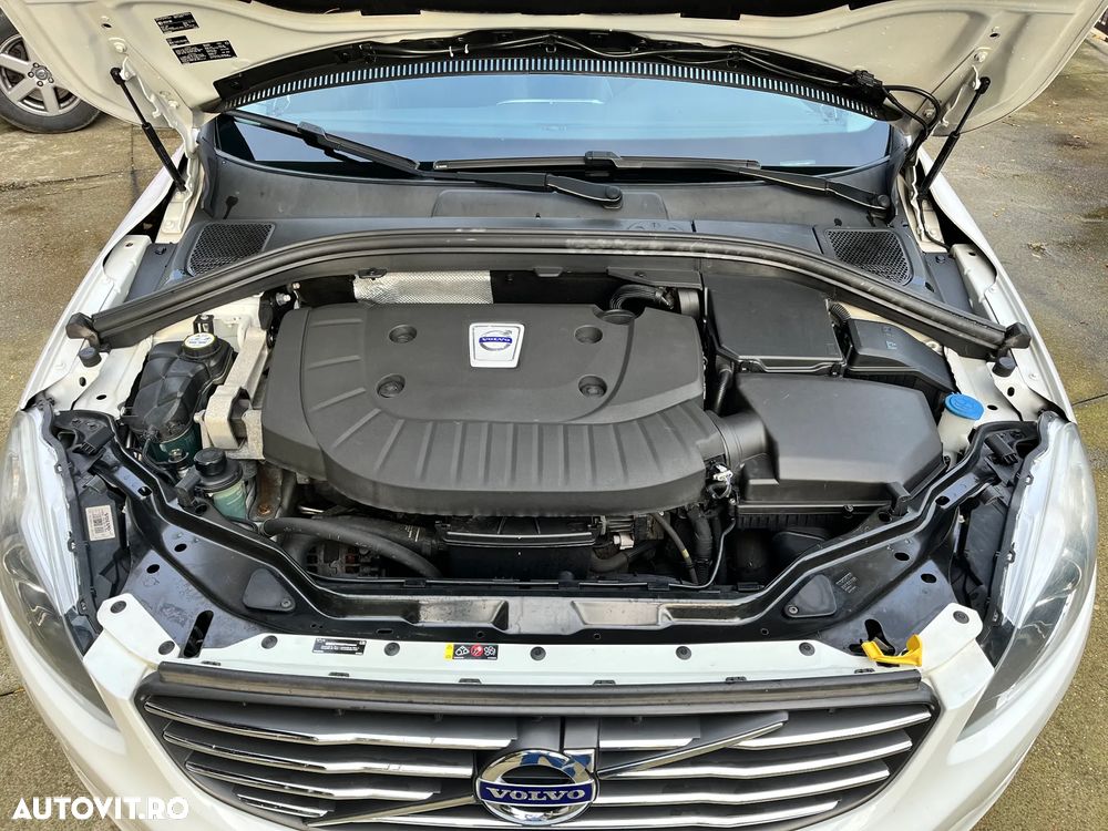 Volvo XC 60 D4AWD Momentum - 14