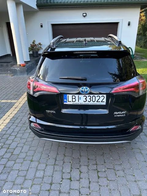 Toyota RAV4 - 6