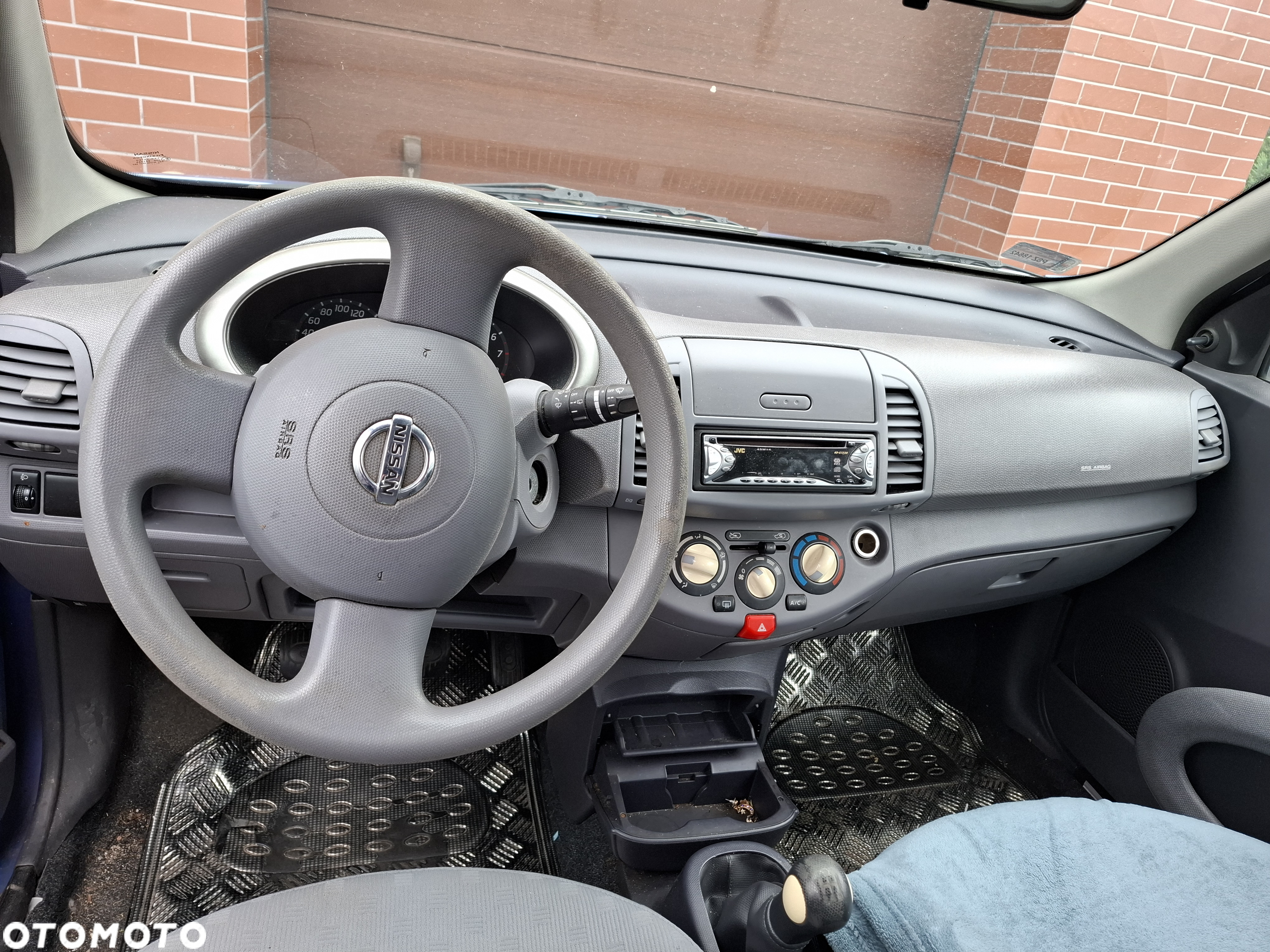 Nissan Micra - 5