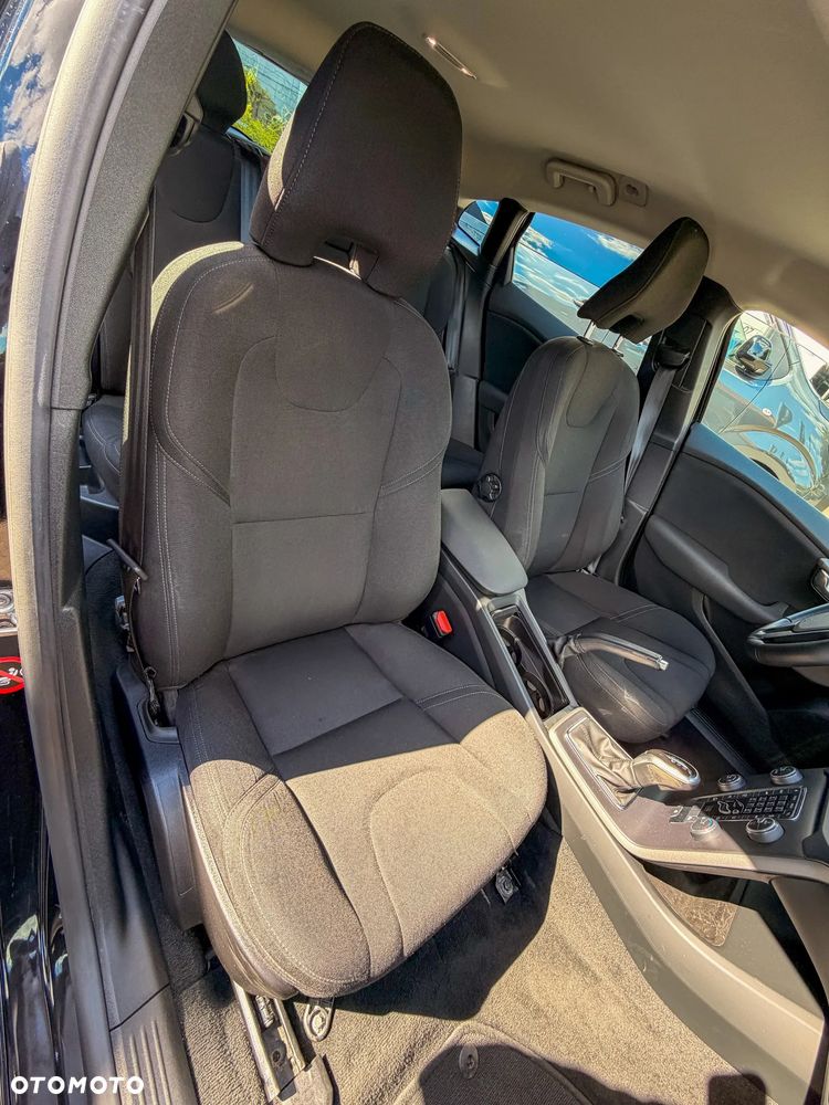Volvo V40 D2 Geartronic - 20