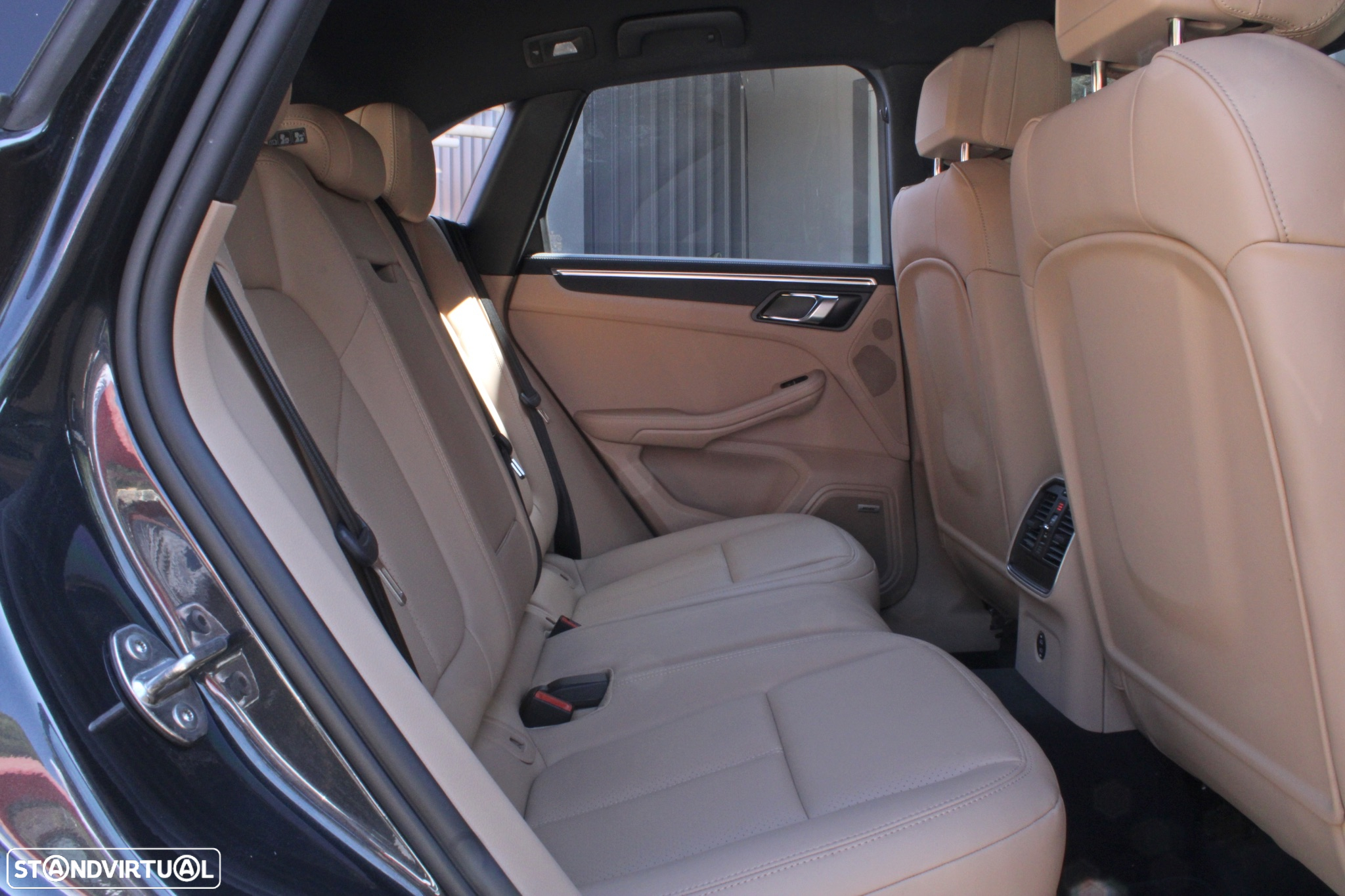 Porsche Macan Standard - 17