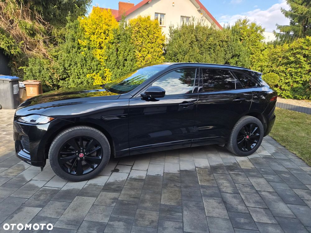 Jaguar F-Pace 2.0 P250 mHEV AWD R-Dynamic S - 8