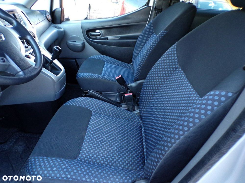 Nissan NV200 - 18