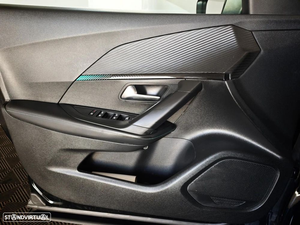 Peugeot 2008 PureTech 100 Allure - 20