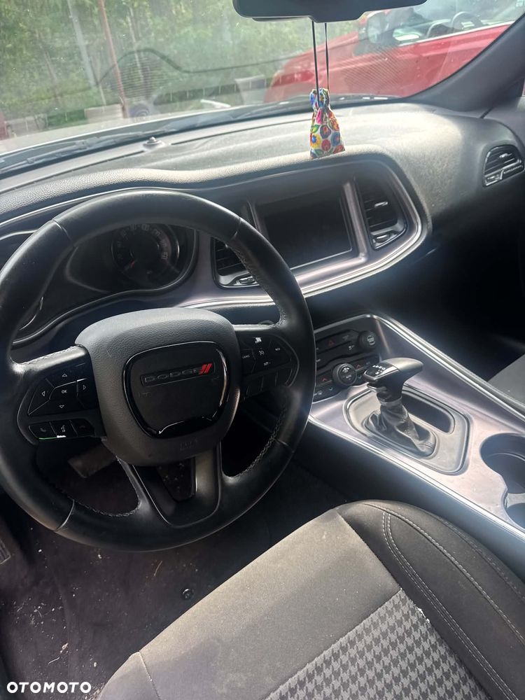Dodge Challenger 3.6 SXT - 3