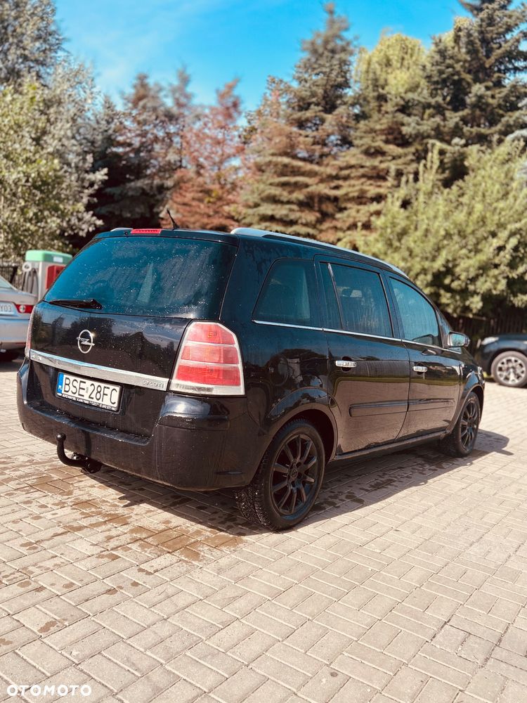 Opel Zafira 1.9 CDTI Elegance - 4