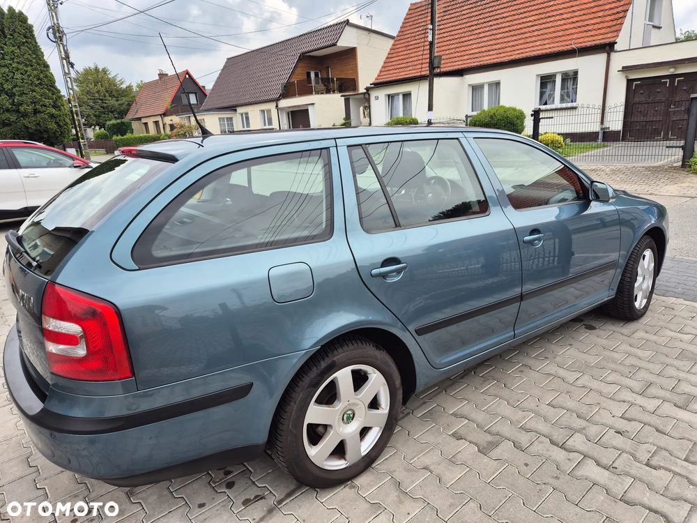 Skoda Octavia 2.0 TDI DPF Elegance - 6