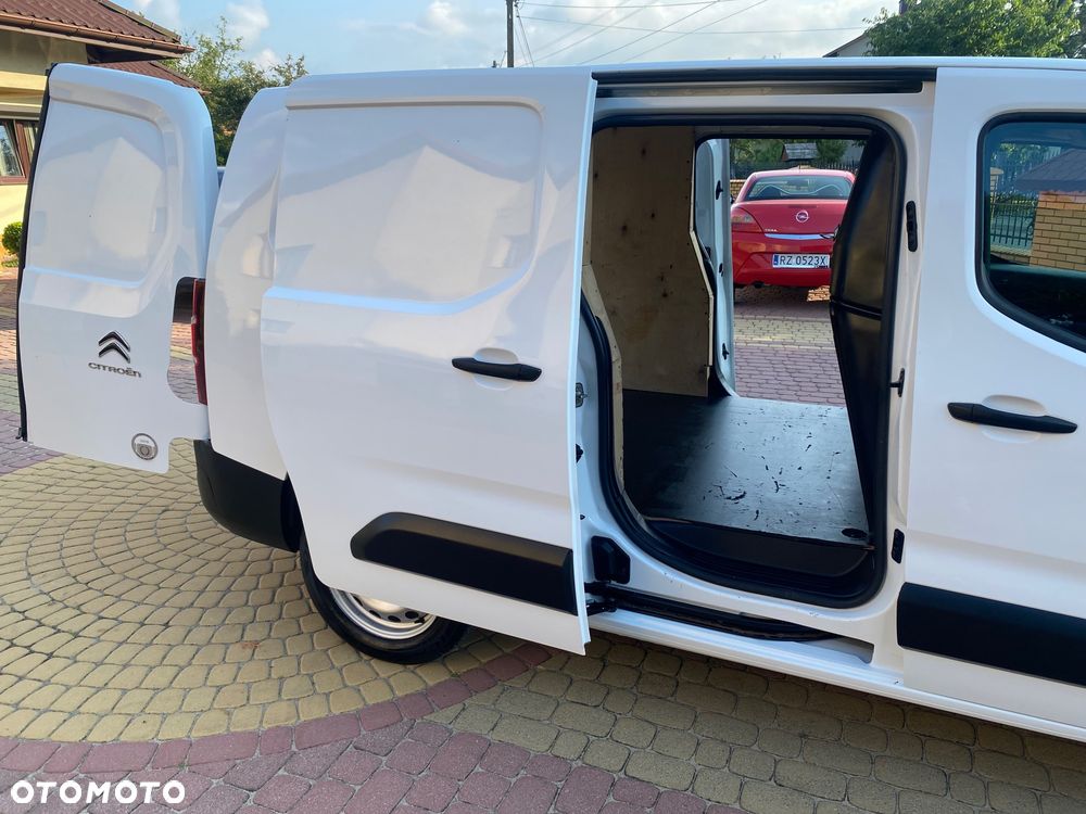 Citroën BERLINGO 1.6 HDI, MAX długi, 3-osobowy, klimatyzacja, zakupiony w salonie w Rzeszowie, bezwypadkowy - 25
