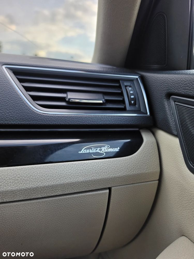 Skoda Superb 2.0 TDI L&K DSG - 28