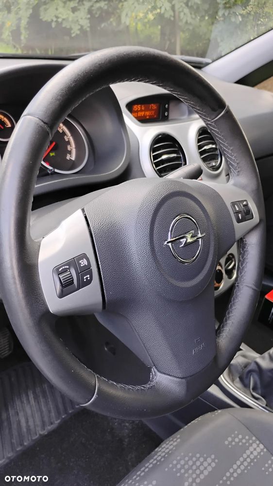 Opel Corsa - 10