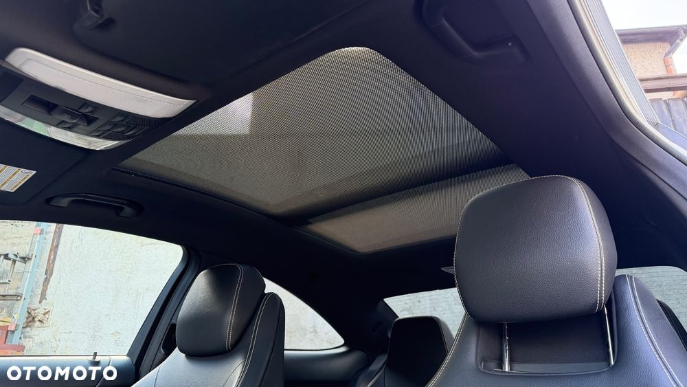 Mercedes-Benz Klasa C 250 CGI BlueEff Sport - 27