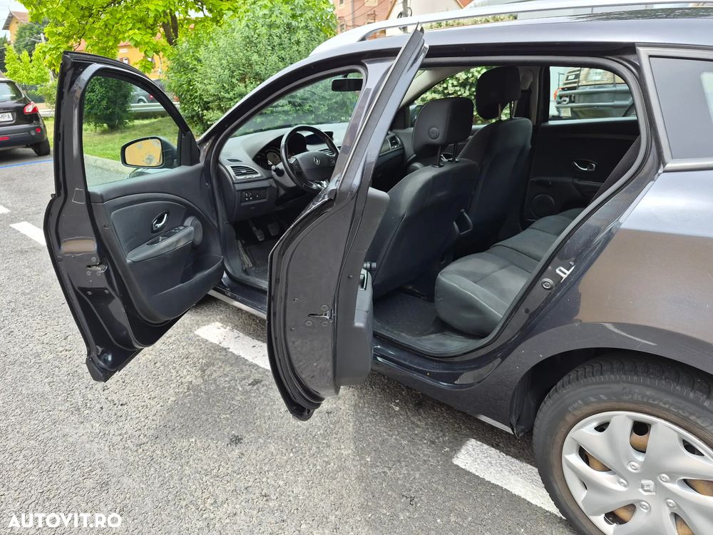 Renault Megane ENERGY dCi 110 Start & Stop LIMITED - 9