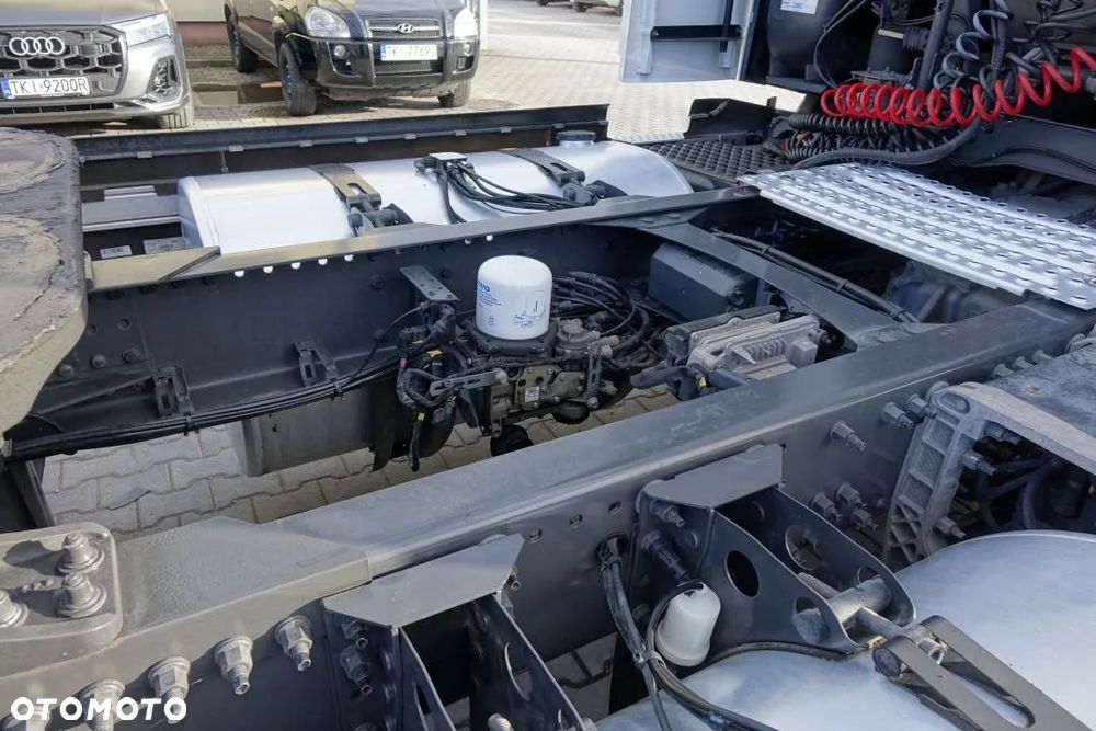 Volvo FH 460 GLOBETROTTER / STANDARD/ AUTOMAT / EURO 6 / 2 ZBIORNIKI PALIWA / KLIMATYZACJA POSTOJOWA/ LODÓWKA - 15