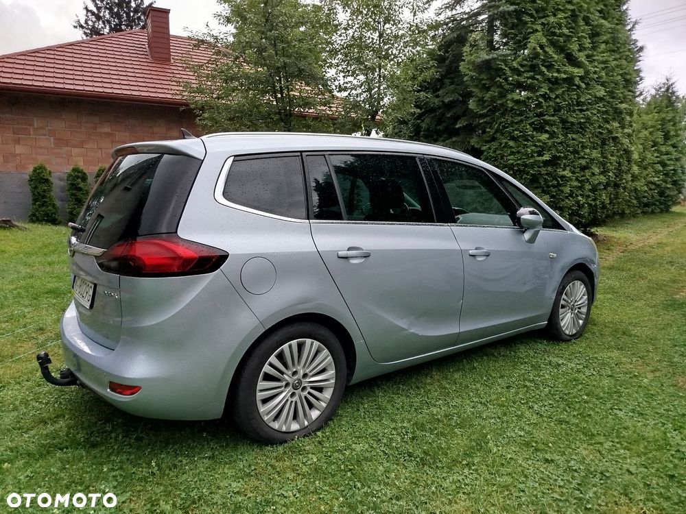 Opel Zafira - 3