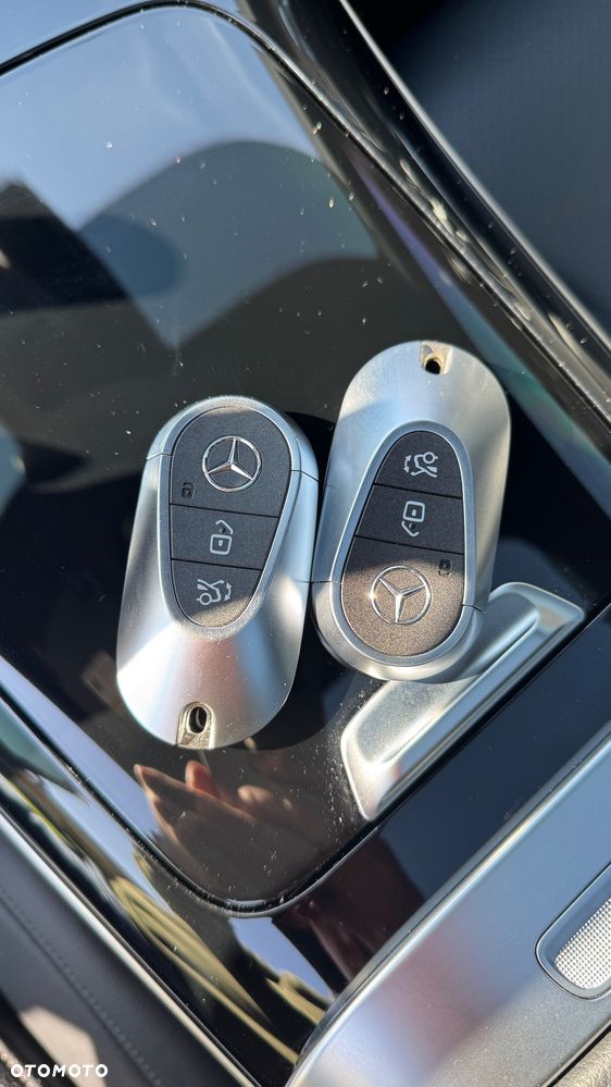 Mercedes-Benz GLC - 30