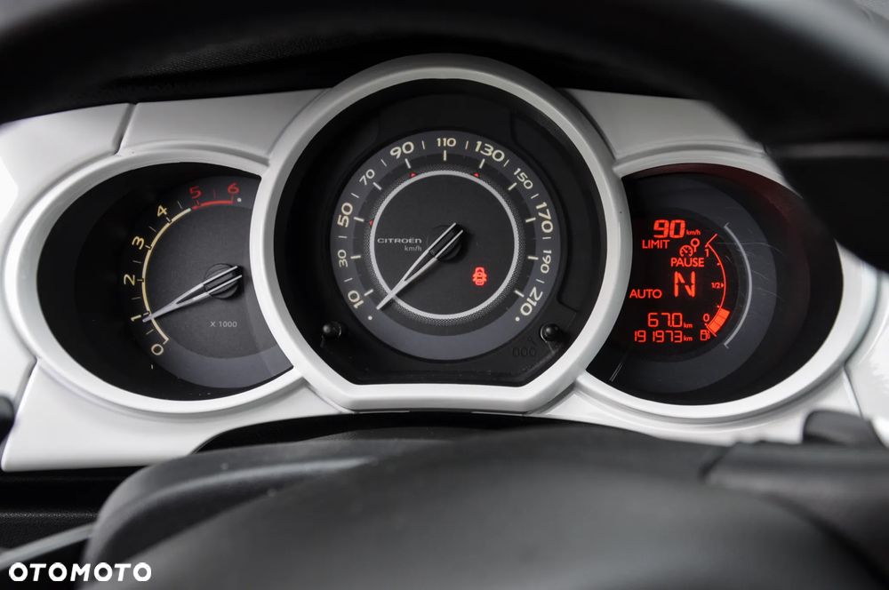 Citroën C3 e-HDi 70 EGS Selection - 27