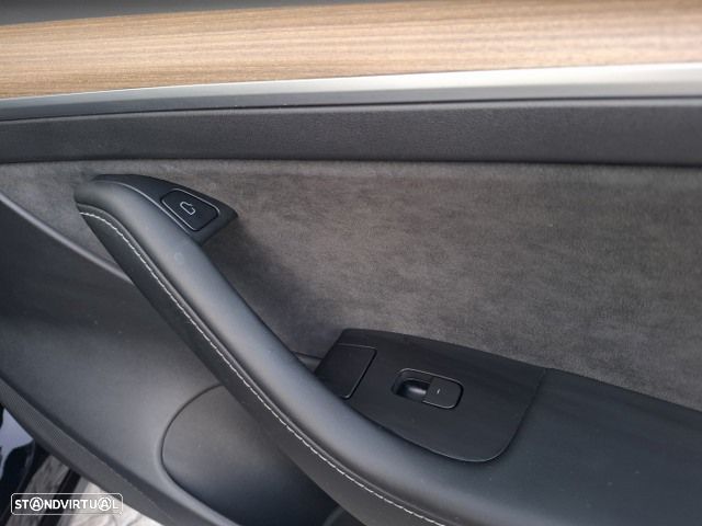 Tesla Model 3 Standard RWD - 45