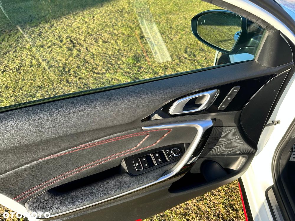 Kia ProCeed 1.6 T-GDI DCT7 OPF GT - 16