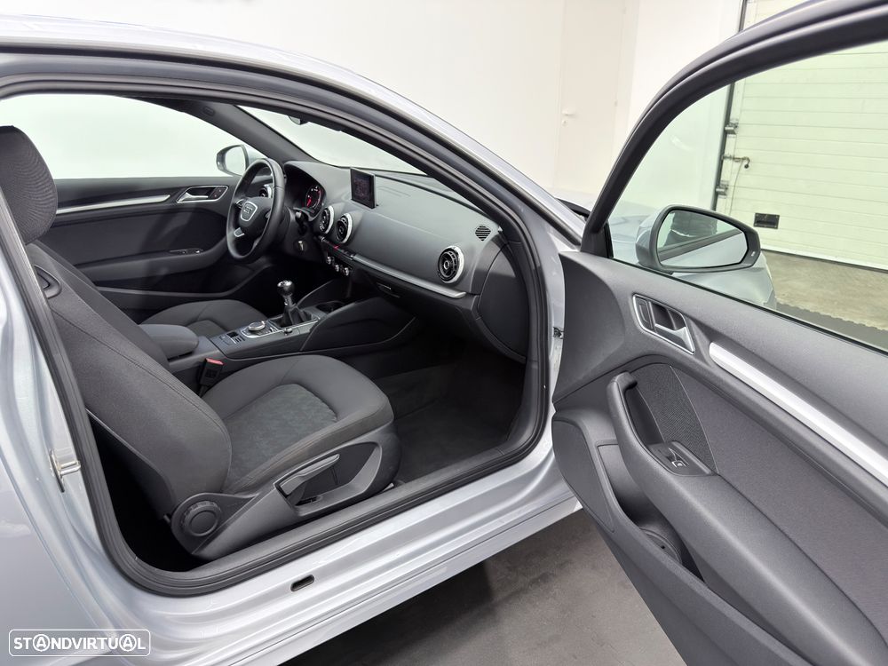 Audi A3 1.6 TDI Sport - 13