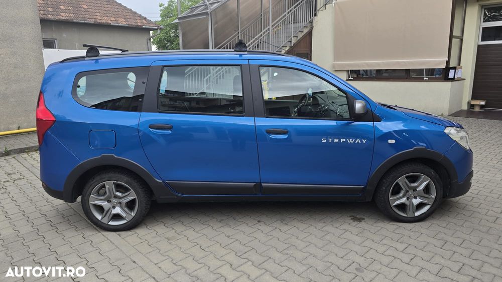 Dacia Lodgy 1.5 dCi 109 CP Stepway - 3