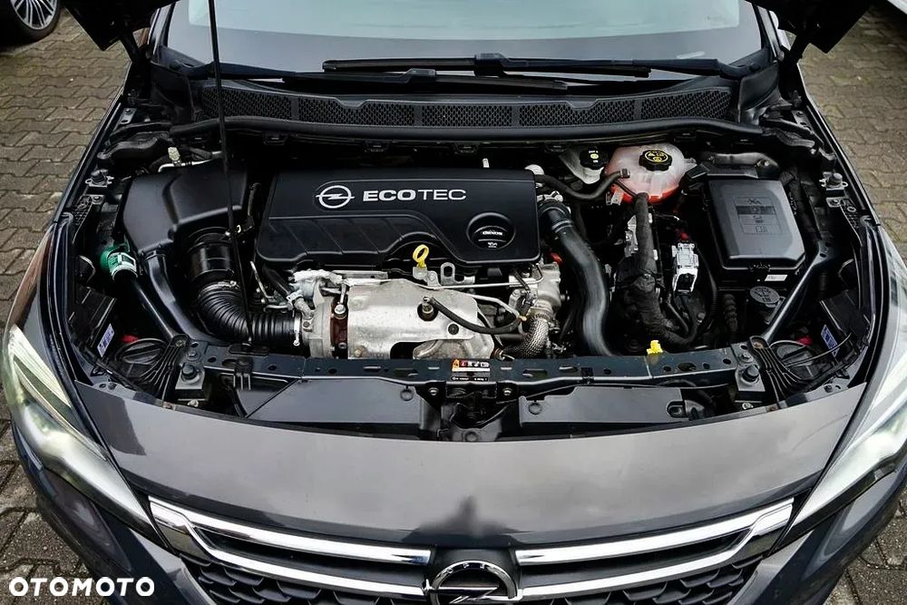 Opel Astra 1.6 CDTI Sports Tourer Active - 12