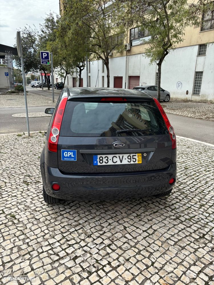 Ford Fiesta 1.25 Trend - 4