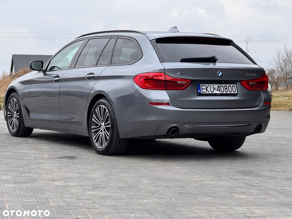 BMW Seria 5 520d xDrive Sport Line sport - 9
