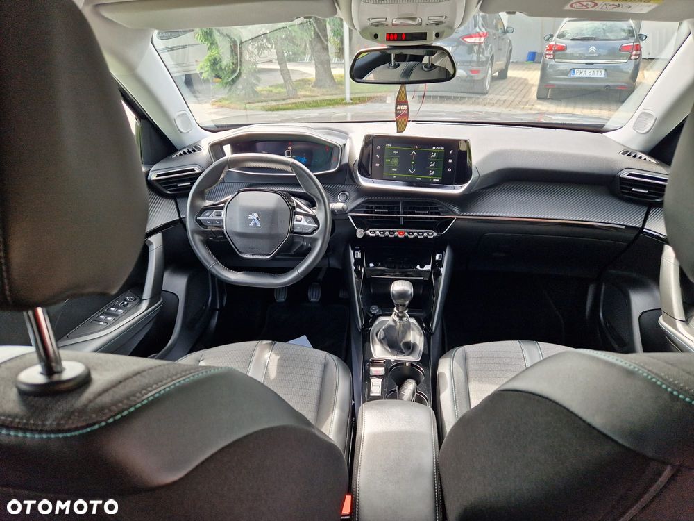 Peugeot 2008 - 13