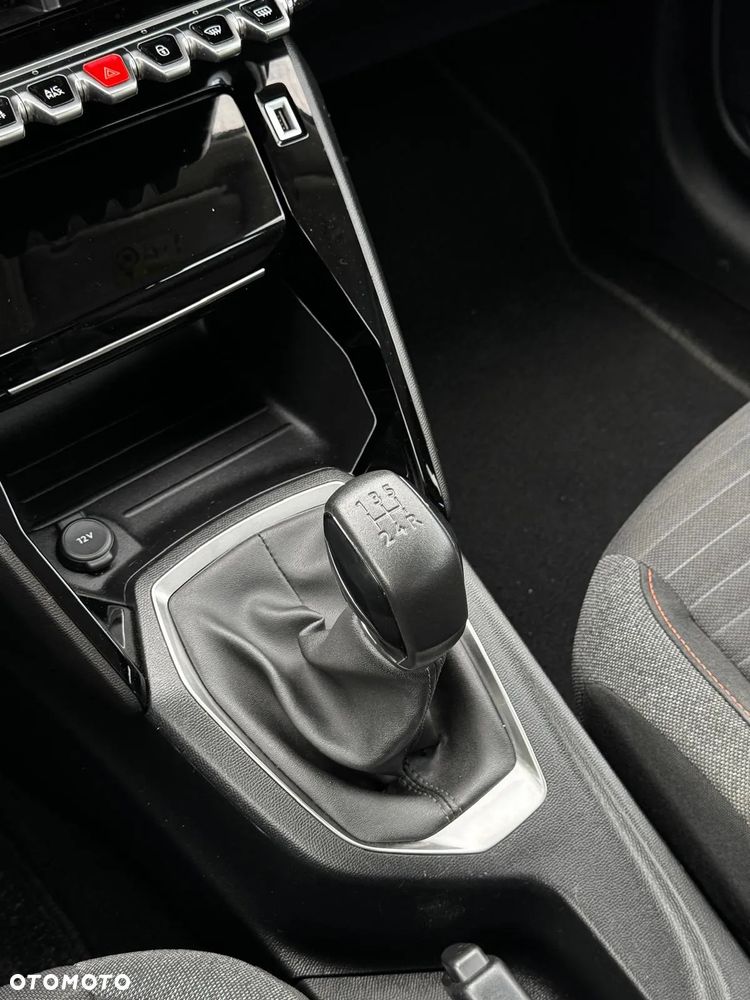 Peugeot 208 PureTech 75 Allure - 19