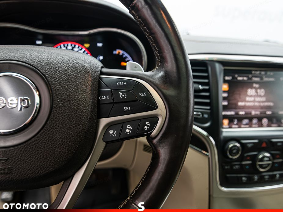 Jeep Grand Cherokee - 20