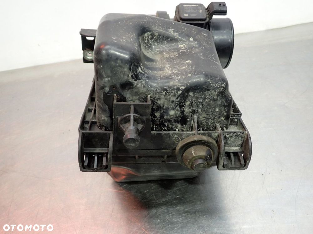 OBUDOWA FILTRA POWIETRZA NISSAN JUKE I  1KB2A   8200682558 - 5