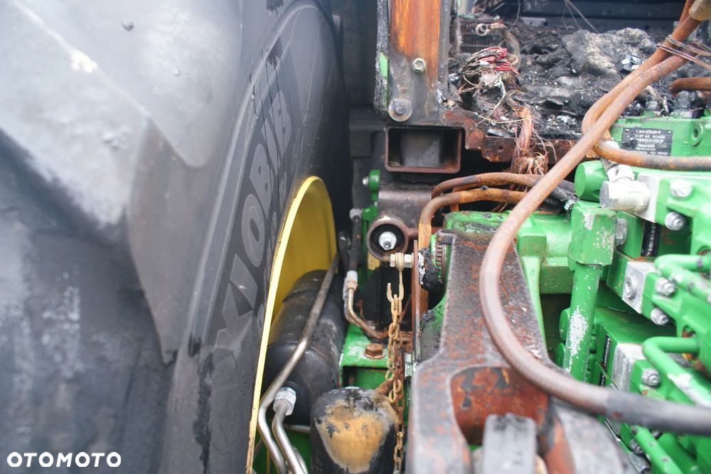 John Deere 8320R - 10