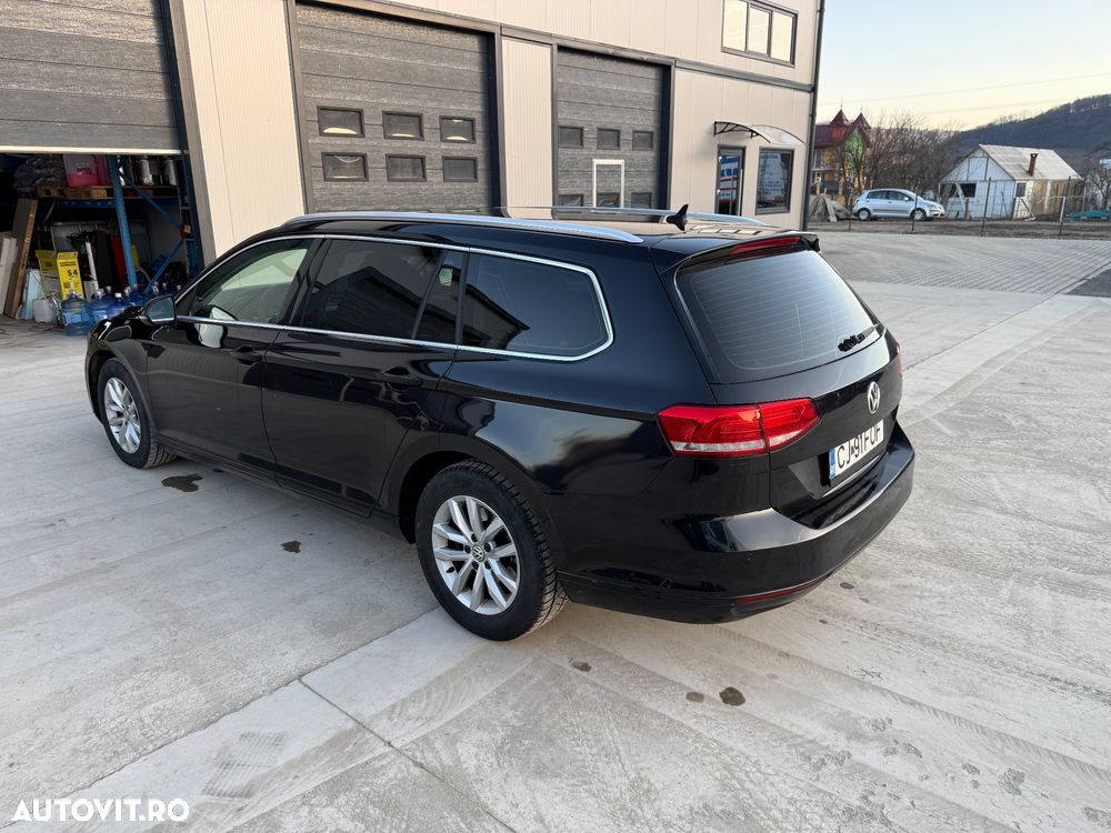 Volkswagen Passat 2.0 TDI DSG Comfortline - 4