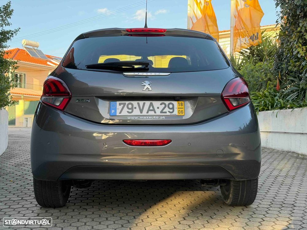Peugeot 208 1.6 BlueHDi Style - 25
