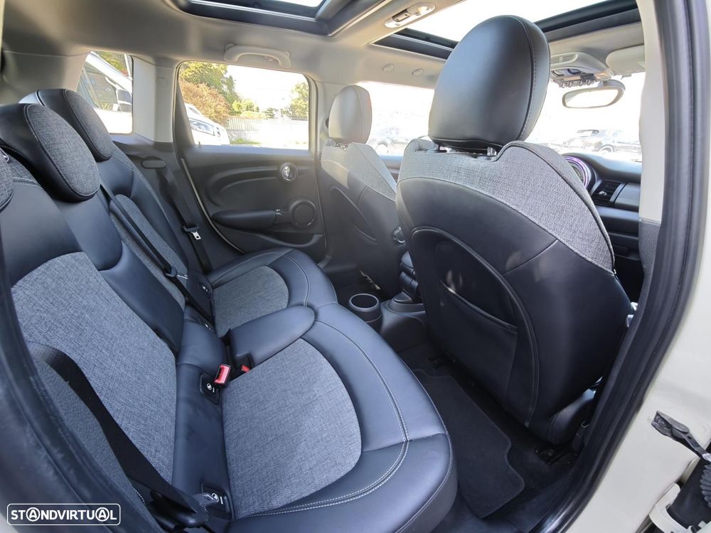 MINI 5 Portas Cooper D - 36