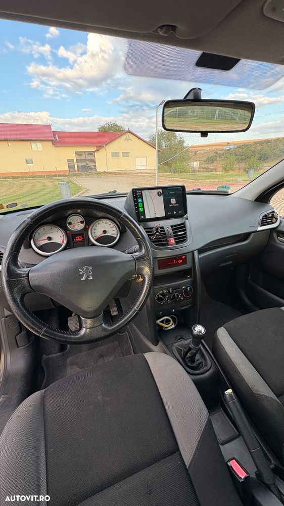 Peugeot 207 - 17