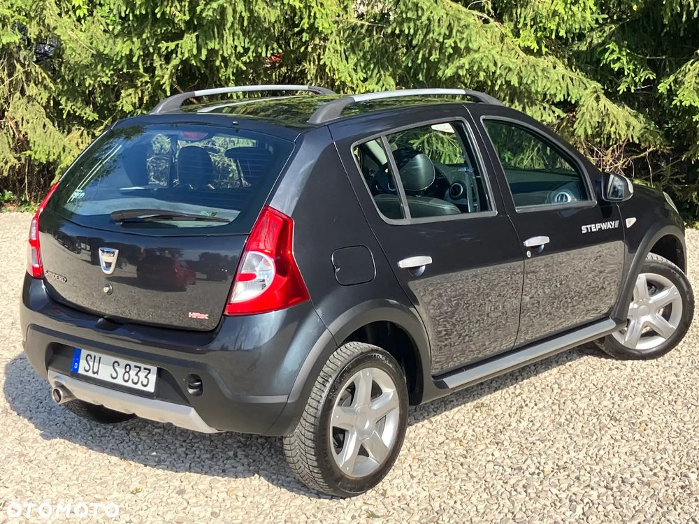 Dacia Sandero Stepway 1.6 - 12